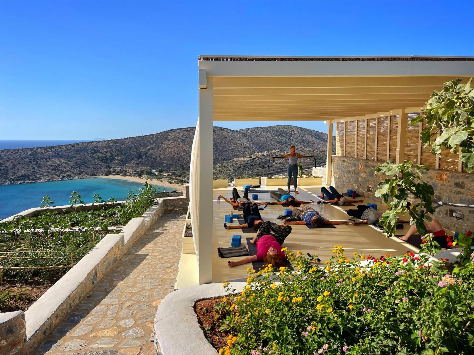 Meltemi Retreat Otel Irakleia  Dış mekan fotoğraf
