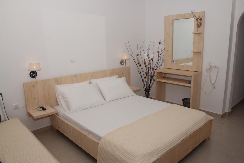 Meltemi Retreat Otel Irakleia  Dış mekan fotoğraf